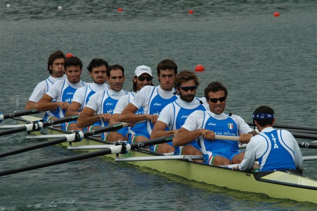 8+ maschile c. mornati, r.  leonardo, d. dentale, m. palmisano, v. pinton, p. frattini, n. mornati, e. verzotti, tim g. iannuzzi.JPG