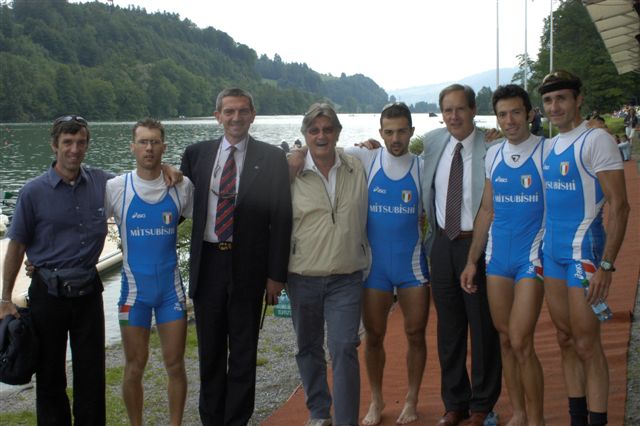 fabrizio ravasi, renato alberti, enzo molteni con il 4x p.l..JPG